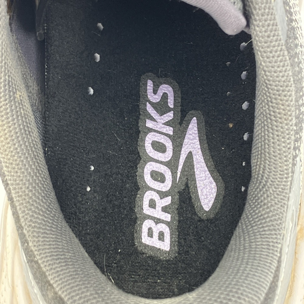 Brooks Cascadia 17 Trail Shoe - Women Size 7.5 'Oyster/Blackened Pearl/Purple' - Picture 14 of 15